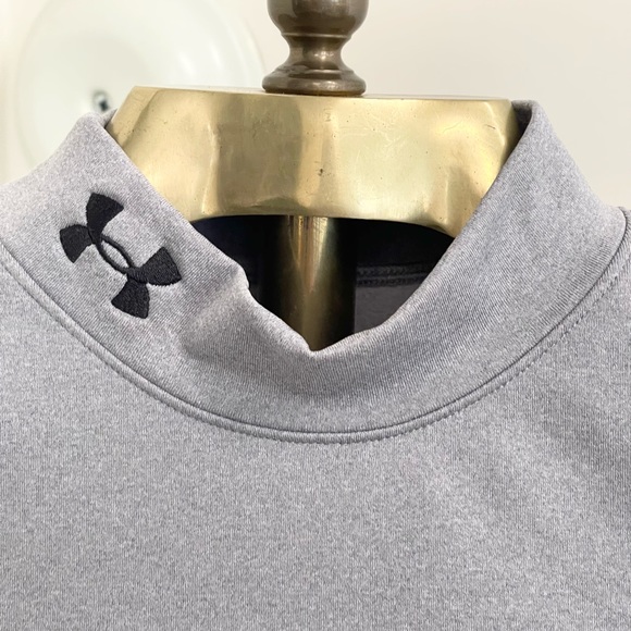 Awesome Under Armour coldgear long sleeve - Picture 2 of 6
